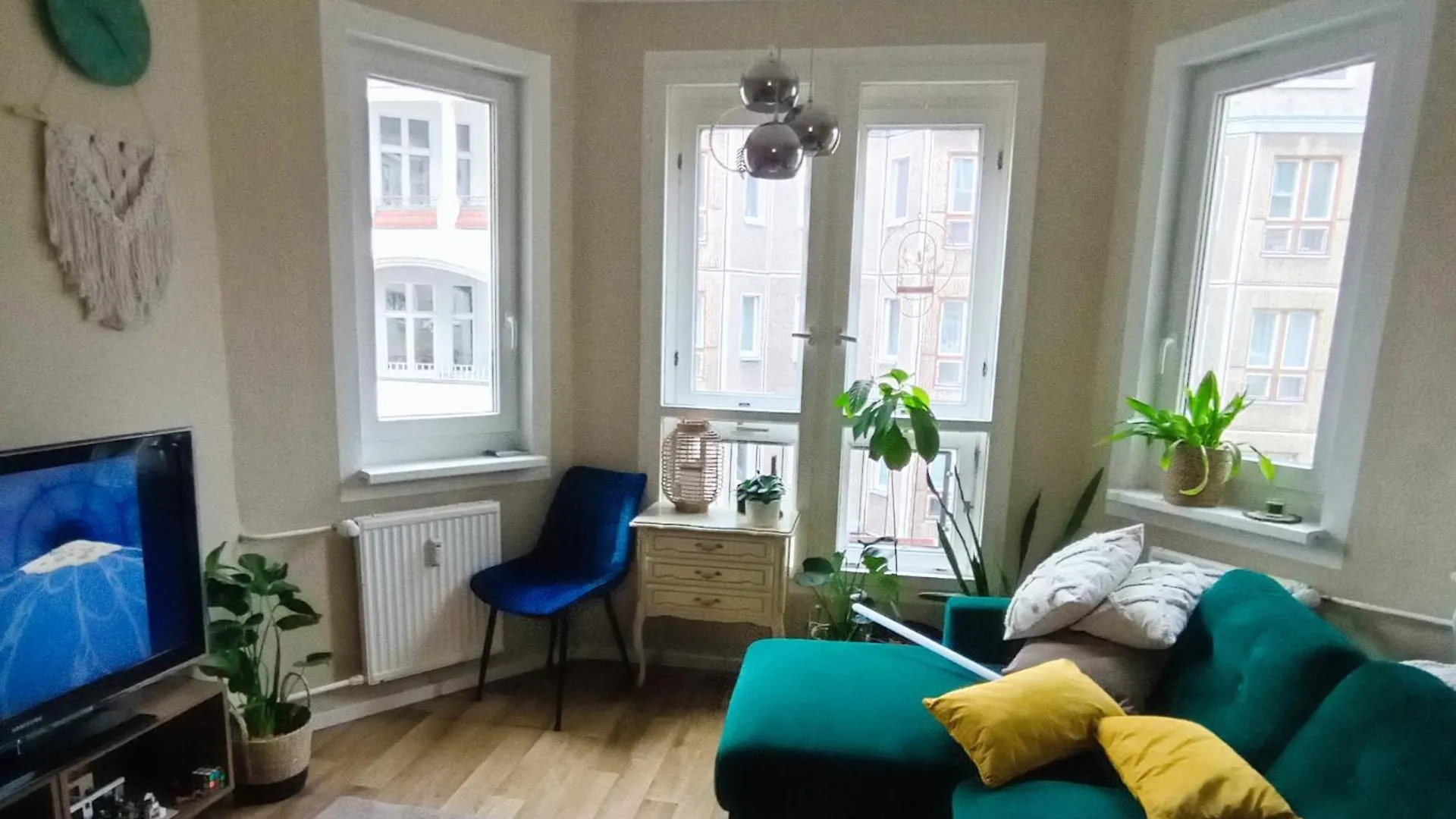 3-Room Apartment Berlin Museum Island 2 Beds Germany
